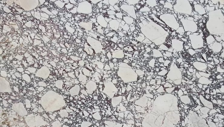 Calacatta viola mermer Lüks Doğal Taş Tasarımlarının En Çarpıcı Örneklerinden biridir